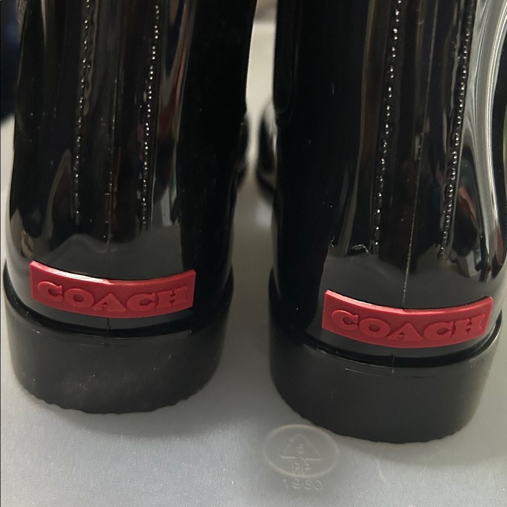Coach Black and Red Sole Detail - Picture 3 of 8